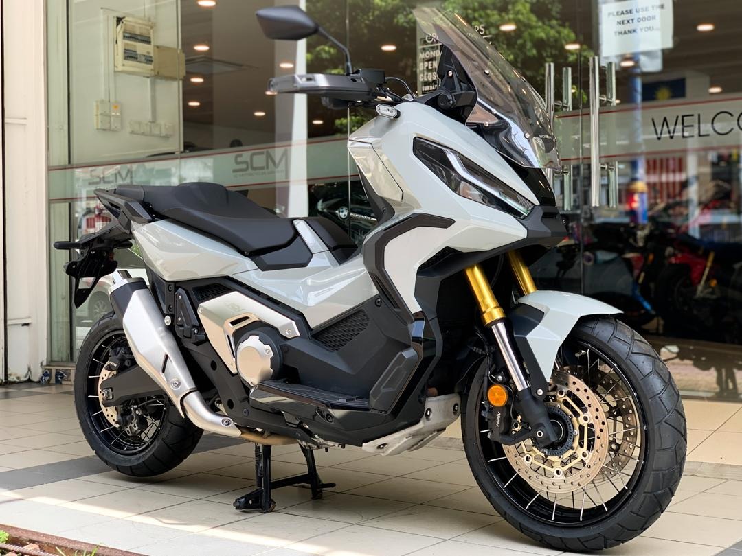 HONDA X-ADV 750 V2