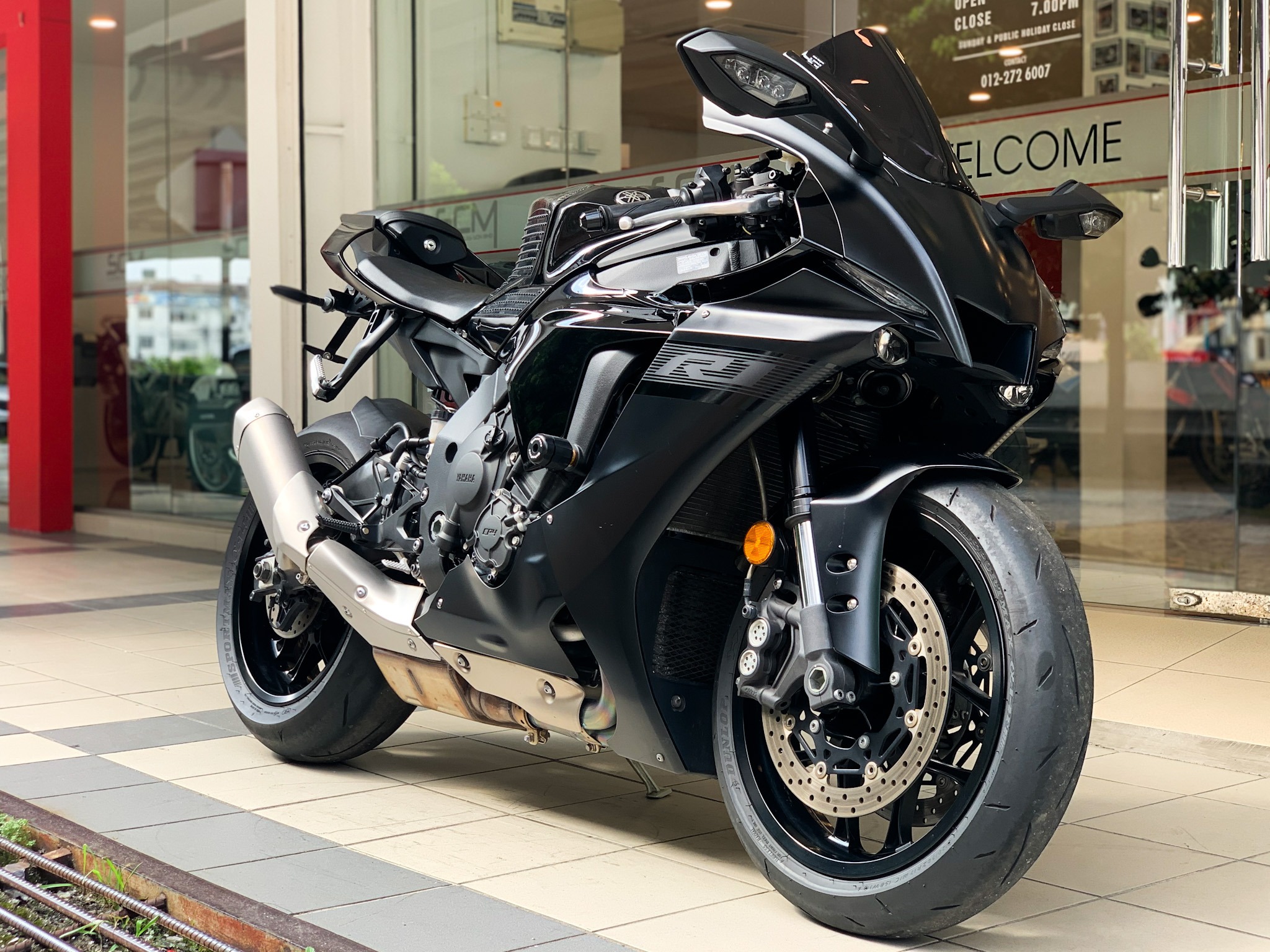 YAMAHA YZF-R1 Facelift
