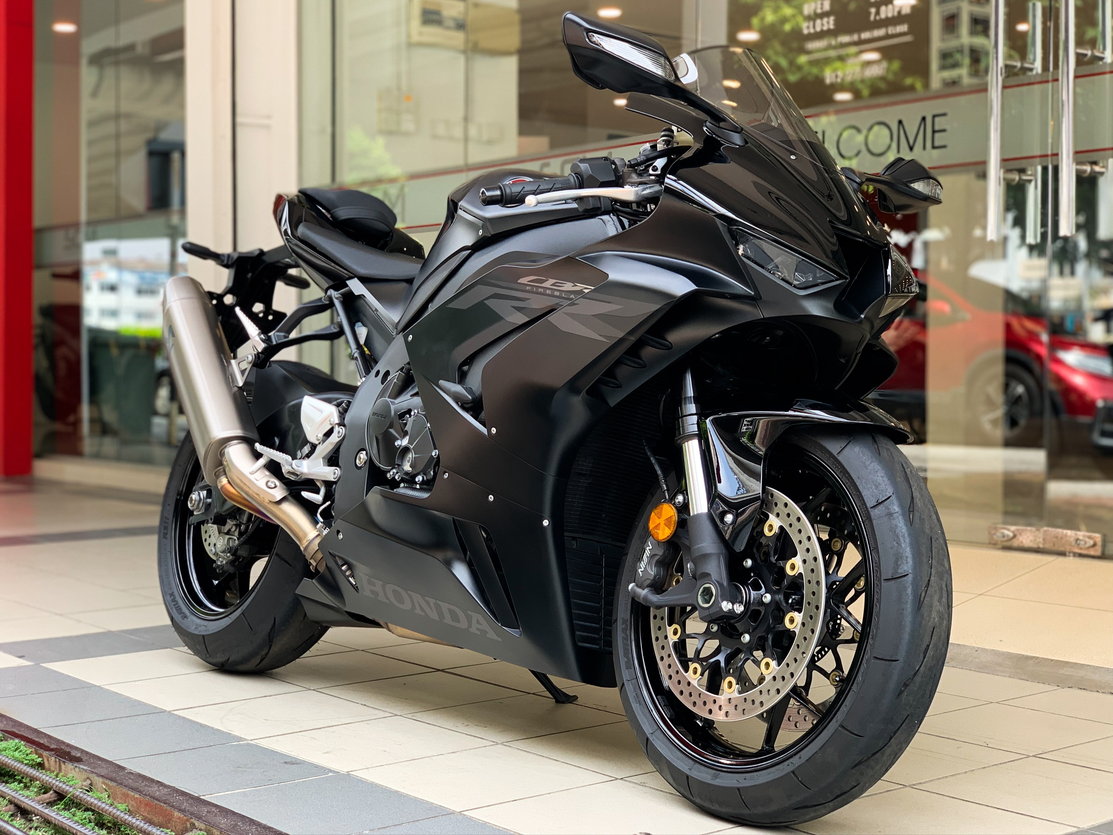 HONDA CBR 1000 RR - R