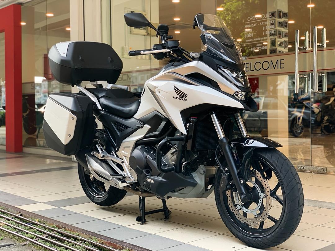 Honda NC750XD-3