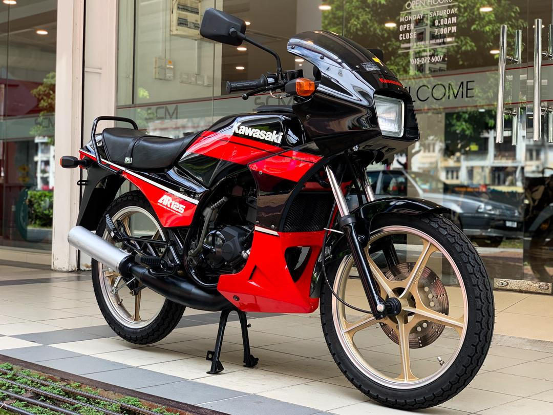 KAWASAKI AR125 S