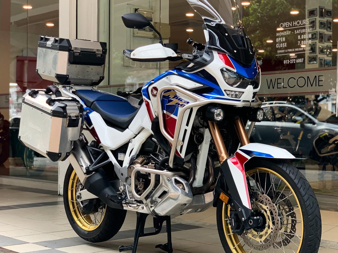 HONDA CRF1100L AFRICA TWIN DCT