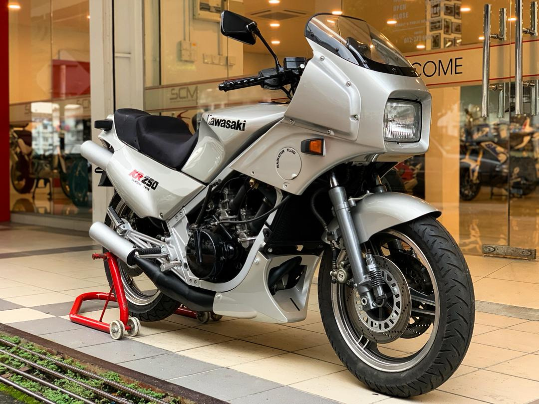 KAWASAKI KR250
