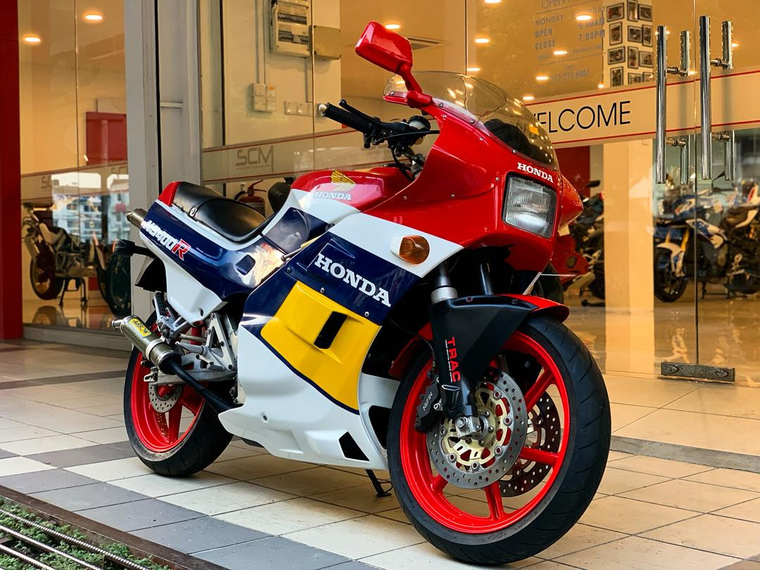 HONDA NS400R NC19