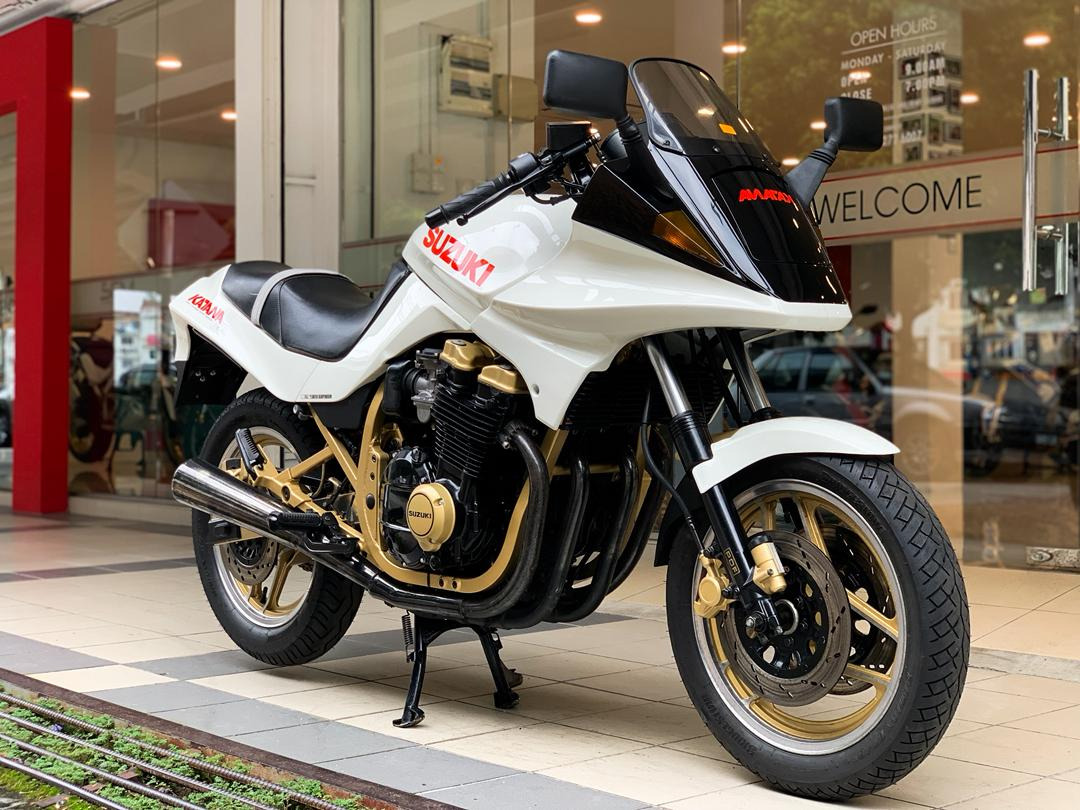 SUZUKI GSX750 S3 KATANA