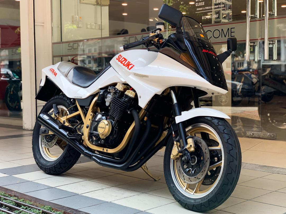 SUZUKI GSX750 S3 KATANA