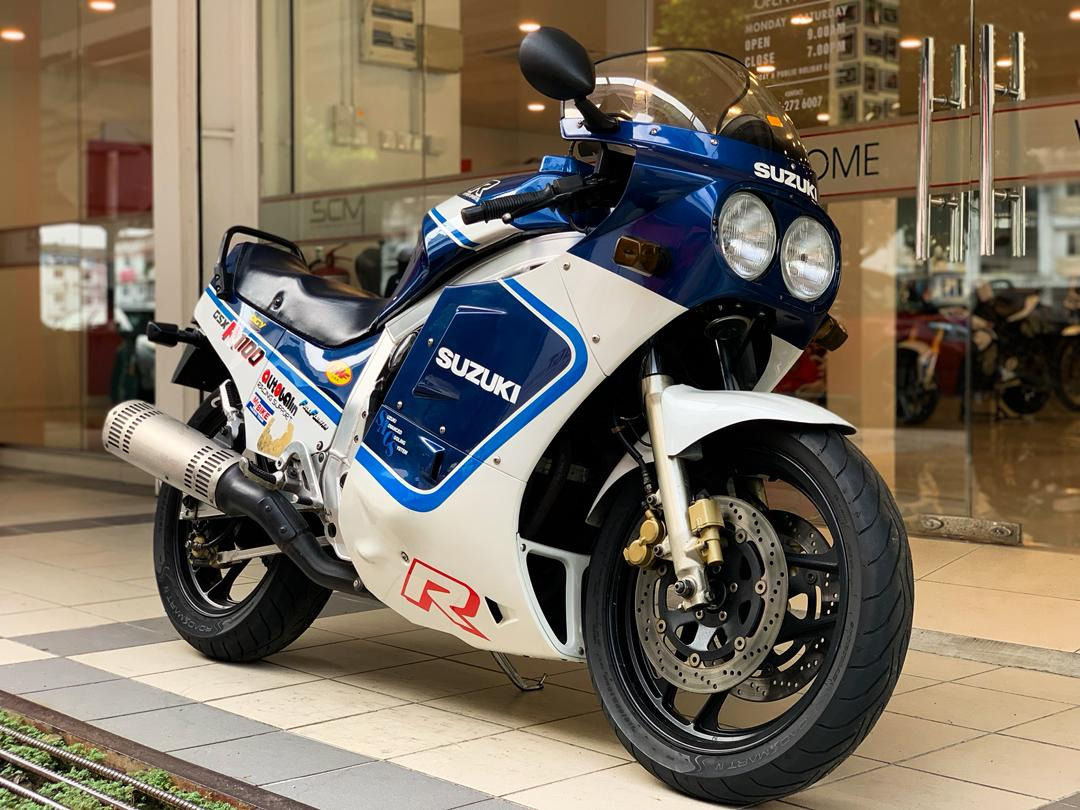 SUZUKI GSX-R1100
