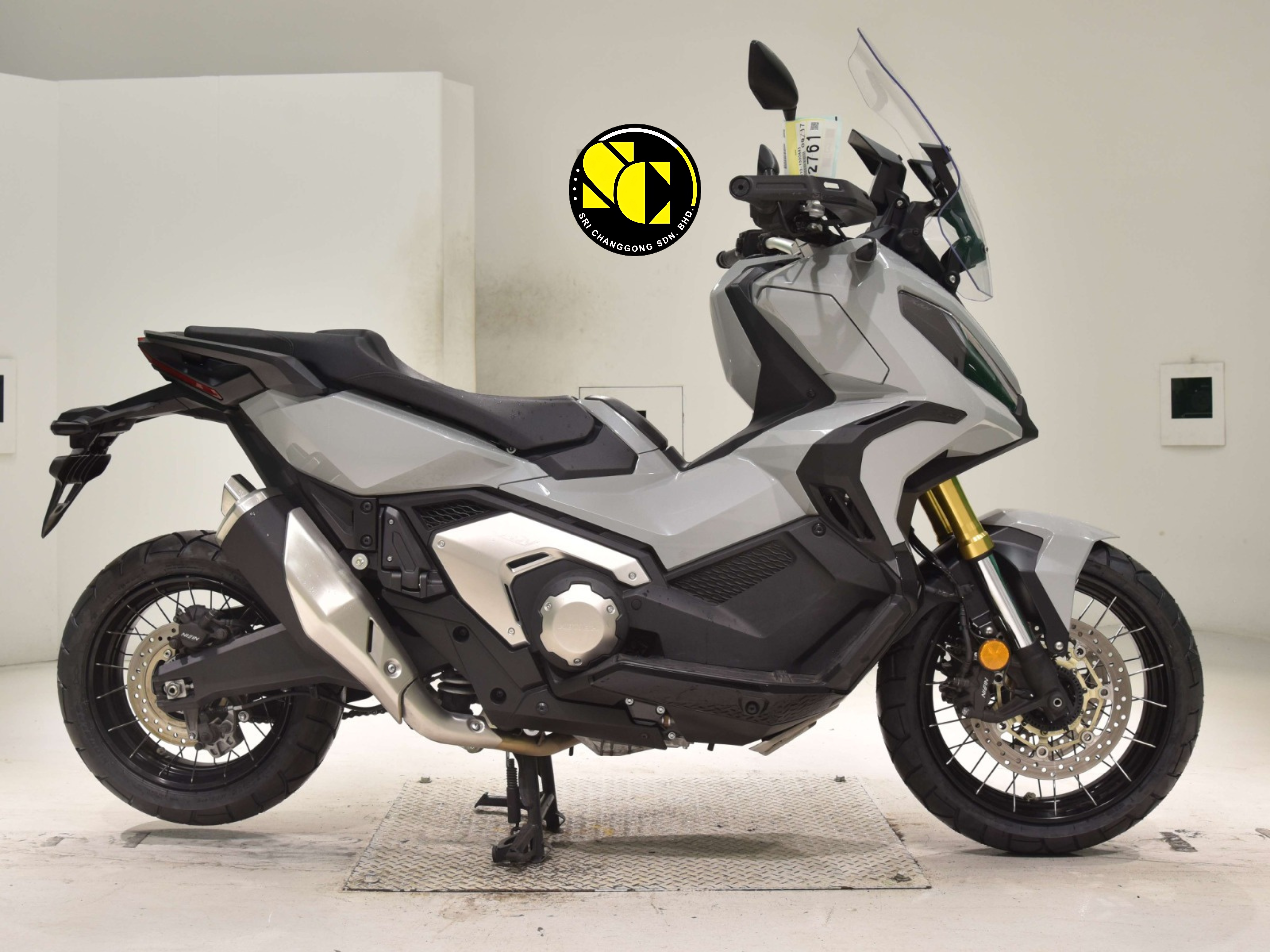 HONDA X-ADV 750 V2
