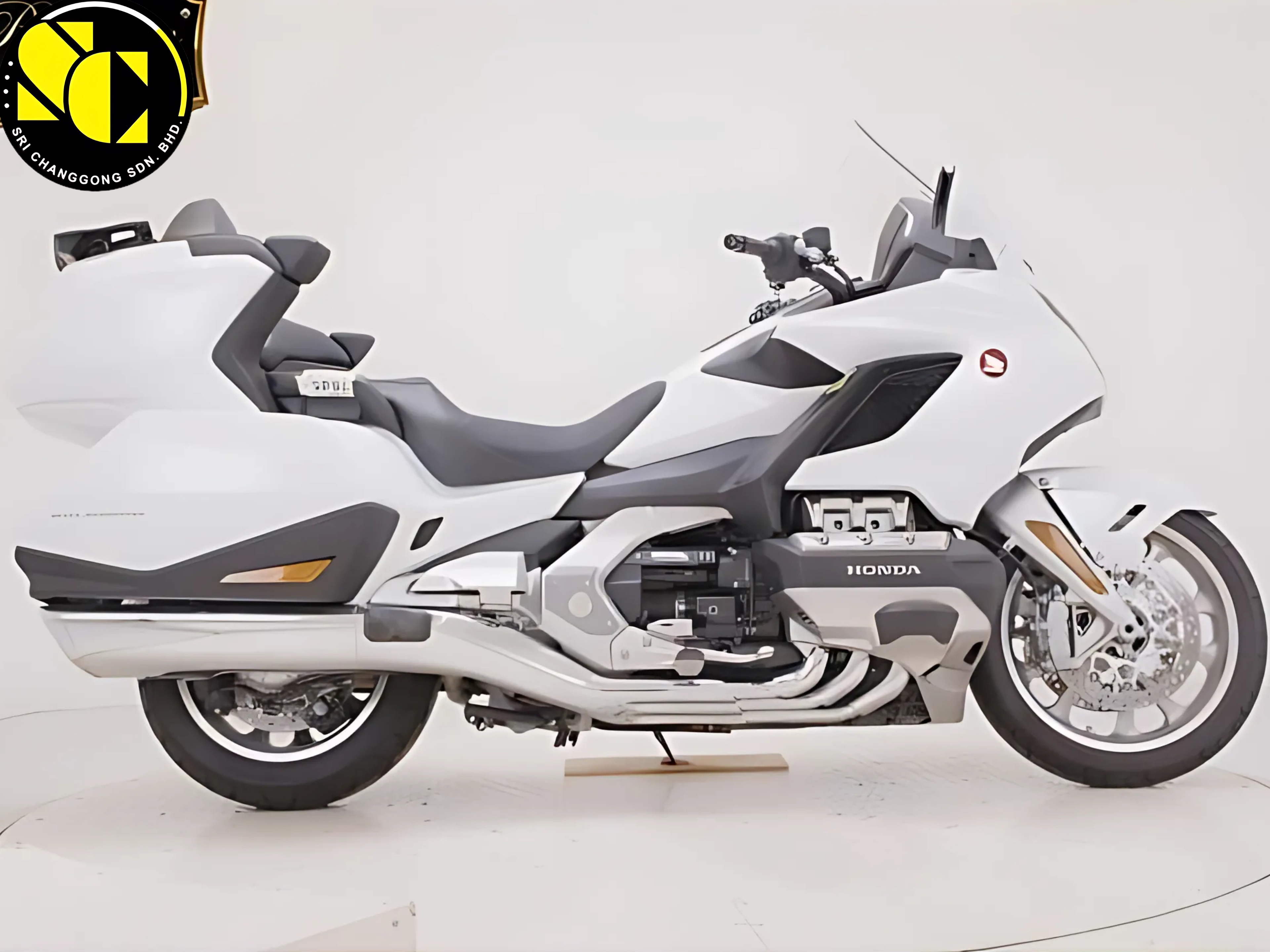 HONDA GL 1800 Goldwing TOUR DCT