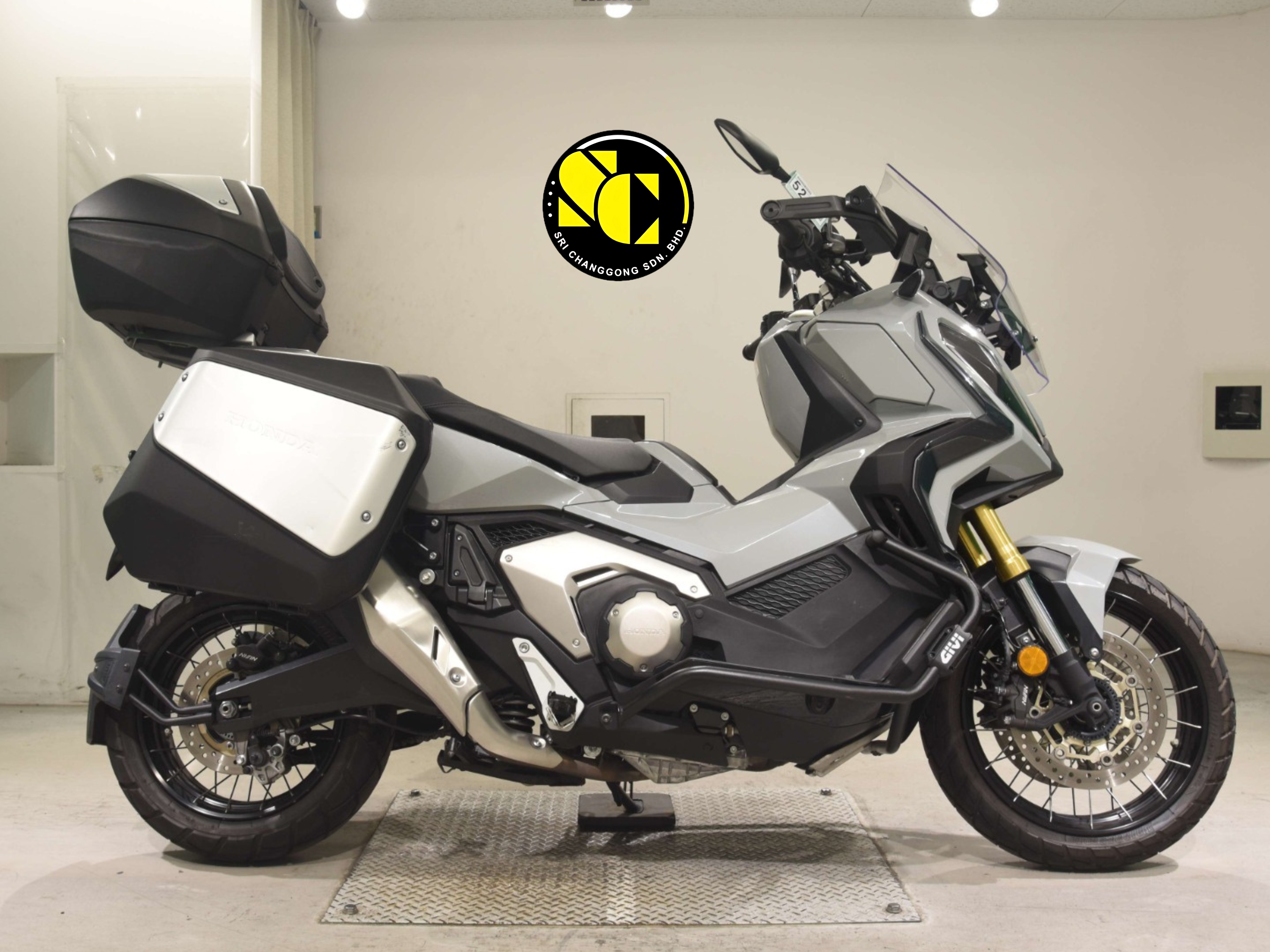 HONDA X-ADV 750 V2