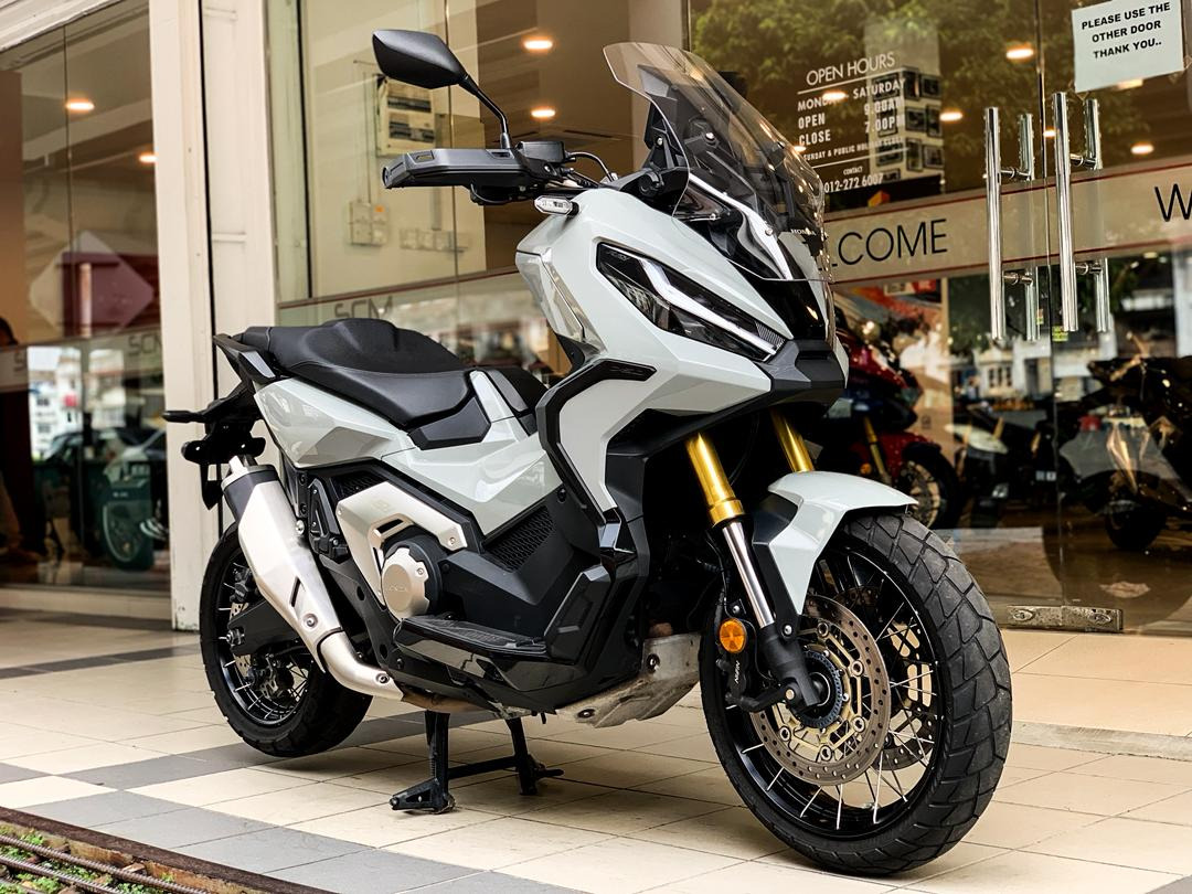 HONDA X-ADV 750 V2