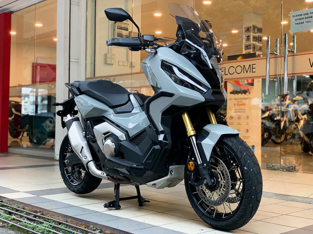 HONDA X-ADV 750 V2