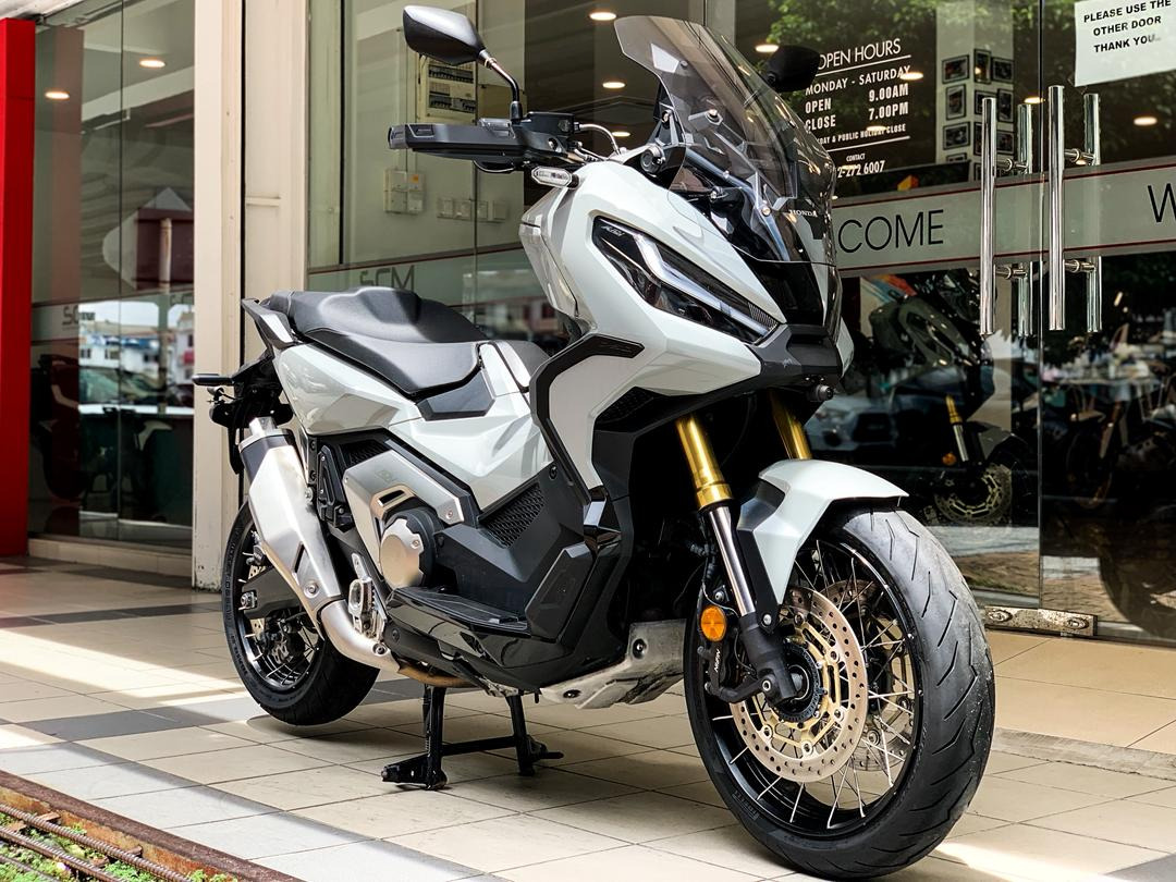 HONDA X-ADV 750 V2